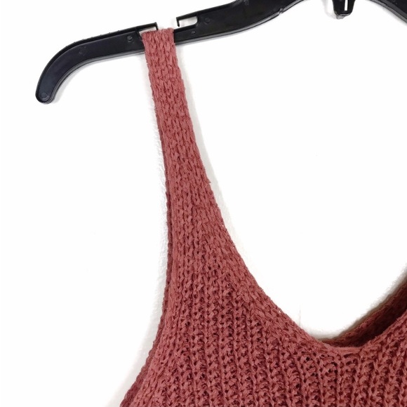 NWOT Moon & Madison Crochet Tank - Picture 4 of 8